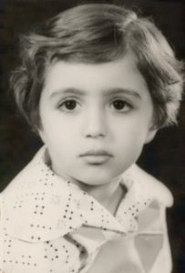 Photo of Mānā Āqāyī (Courtesy of Mānā Āqāyī, taken in 1977 in Bushehr).